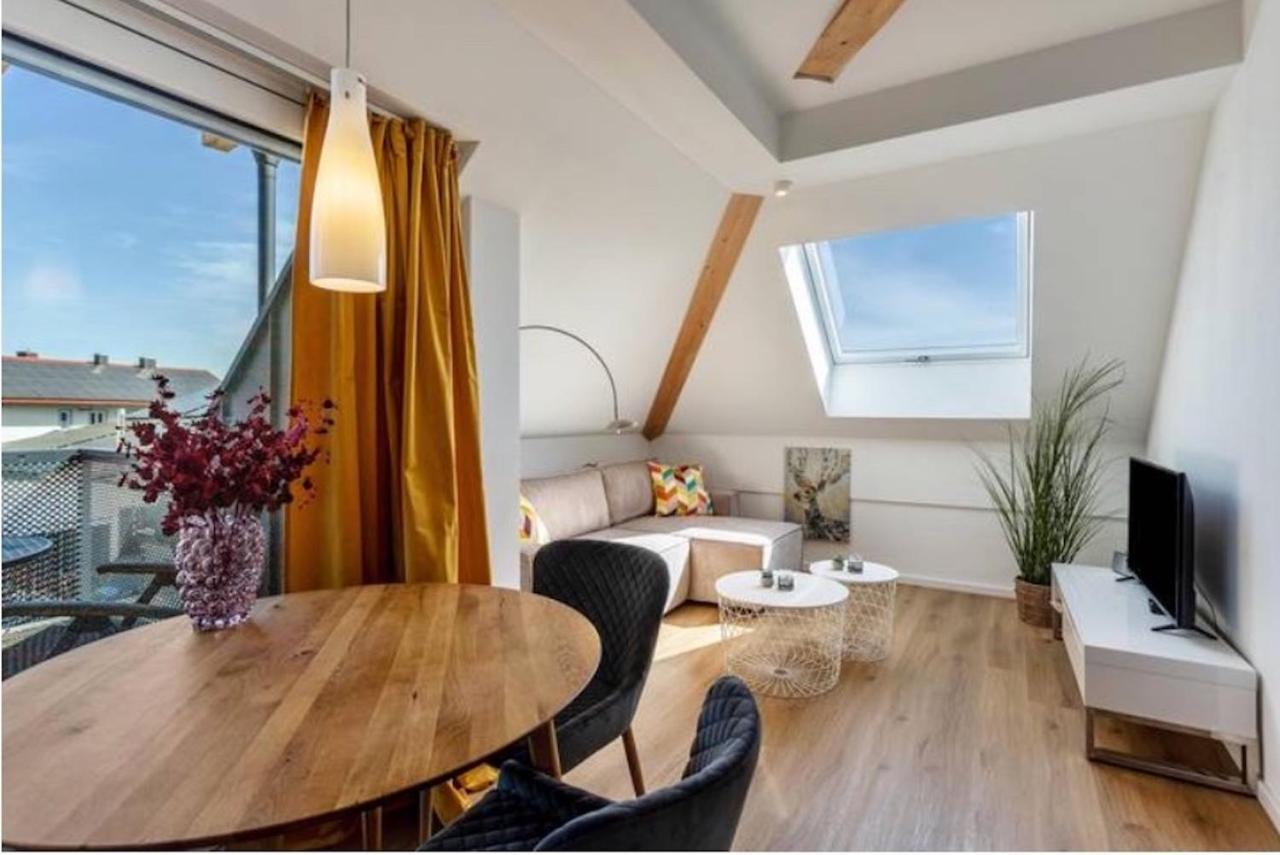 Terralpin Apartments - Charmante Dg Wohnung Mit Balkon Bruckmühl Exterior foto